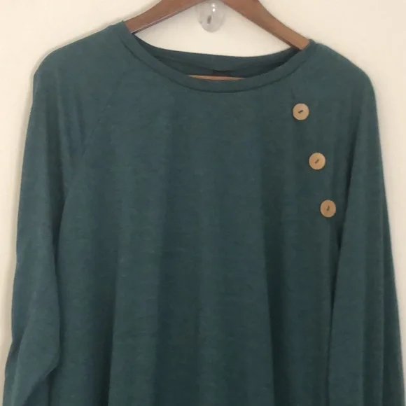 Emery Rose boho Green Top wood buttons right shoulder long sleeves Plus size 2X - Picture 3 of 9